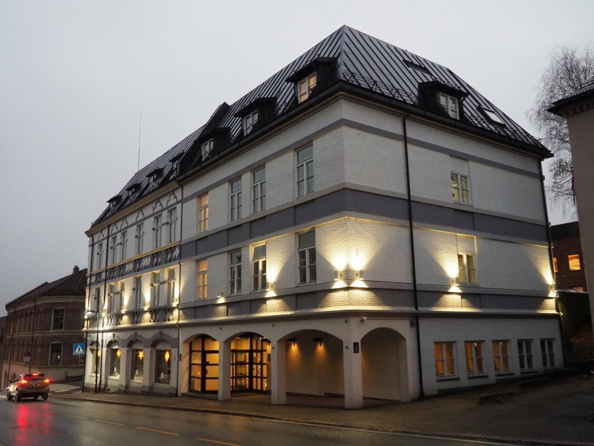 Henriks Hotell Skien Eksteriør billede