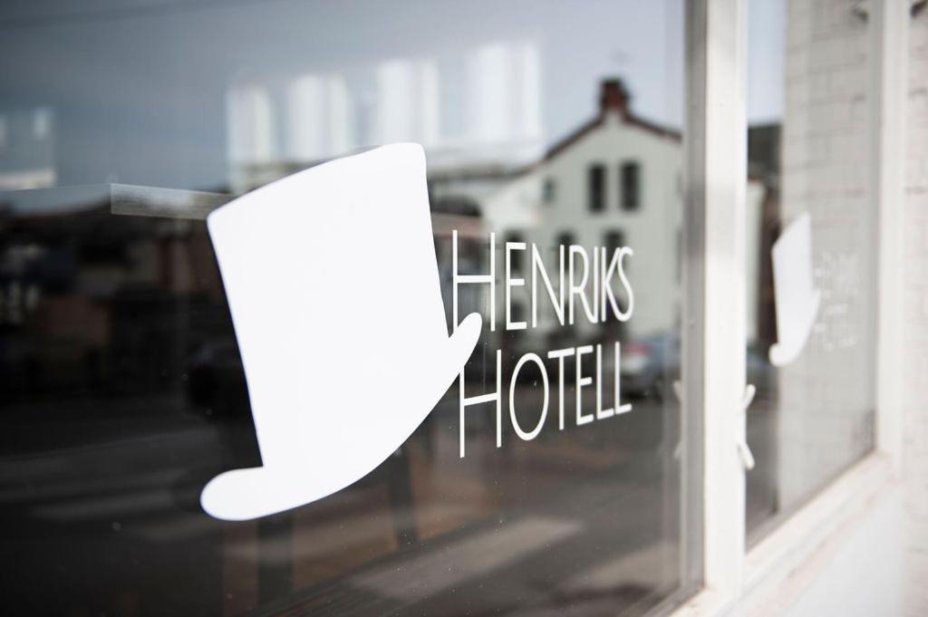 Henriks Hotell Skien Eksteriør billede