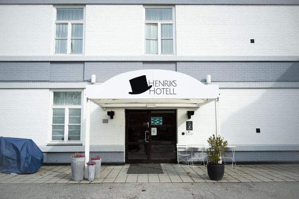 Henriks Hotell Skien Eksteriør billede